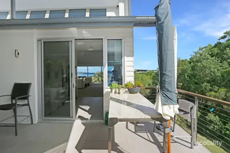 Property photo of 1 The Boulevarde Hawks Nest NSW 2324