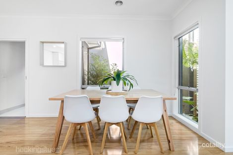 Property photo of 4A Martin Place Glen Waverley VIC 3150