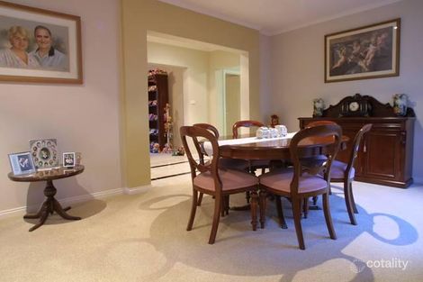 Property photo of 13 Lorikeet Drive Berwick VIC 3806