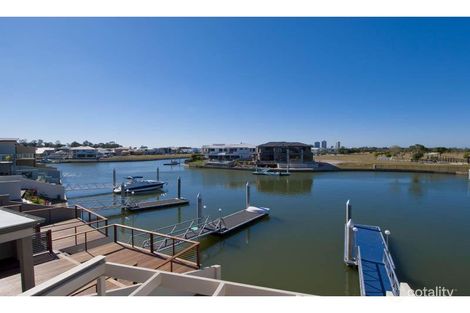 Property photo of 1/33 Compass Drive Biggera Waters QLD 4216