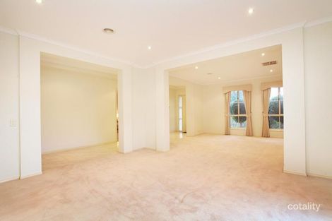 Property photo of 10 Skene Court Greenvale VIC 3059