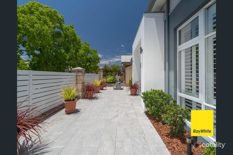 Property photo of 19 The Embankment South Guildford WA 6055