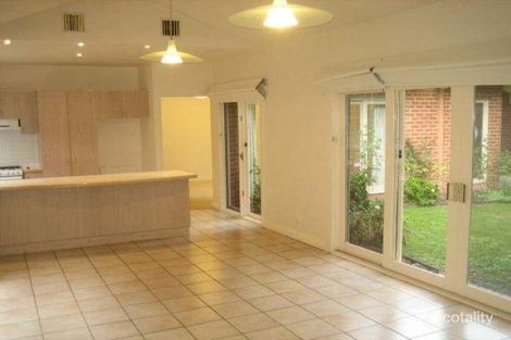 Property photo of 1/70 Albion Road Box Hill VIC 3128