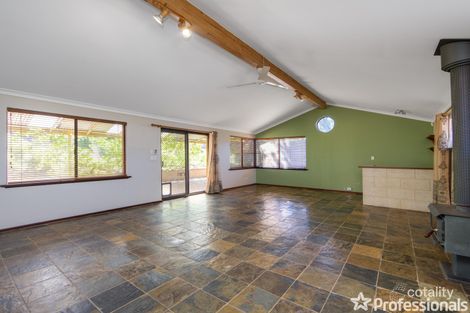 Property photo of 11 Chancery Court Forrestfield WA 6058