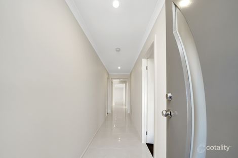 Property photo of 16 Pinrush Road Brookfield VIC 3338