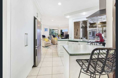 Property photo of 13 Aqualine Court Bargara QLD 4670