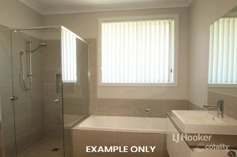 Property photo of 2/5 Sand Drift Way Vincentia NSW 2540