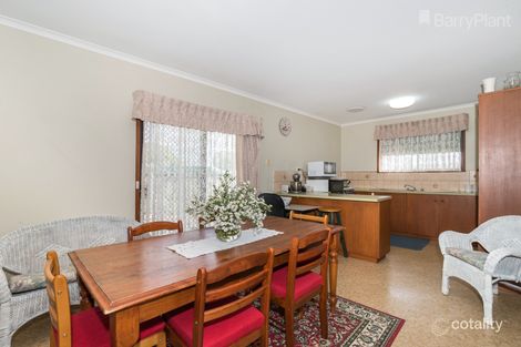Property photo of 25 Jeffrey Avenue Flora Hill VIC 3550