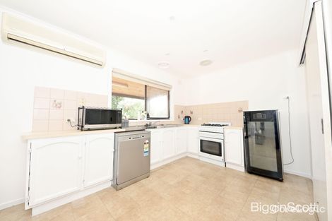 Property photo of 13 Fernbank Crescent Mulgrave VIC 3170
