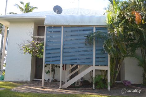Property photo of 9/2 Beach Road Dolphin Heads QLD 4740