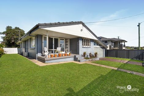 Property photo of 37 Aminya Street Mansfield QLD 4122