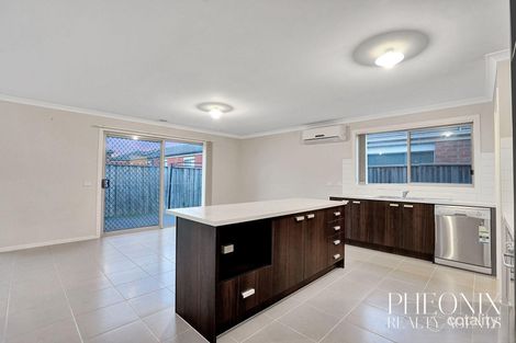 Property photo of 72 Tyler Crescent Tarneit VIC 3029