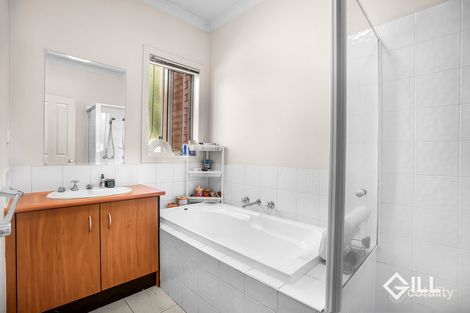 Property photo of 7/101-105 Golf Links Road Berwick VIC 3806