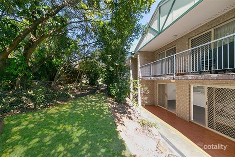 Property photo of 2/31 Victor Street Holland Park QLD 4121