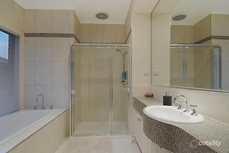Property photo of 38 Rutherglen Crescent Gowanbrae VIC 3043
