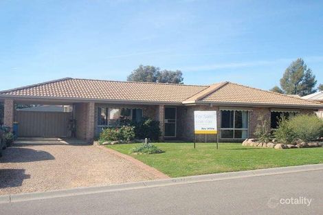 1 Doyle Cres, Seymour, VIC 3660