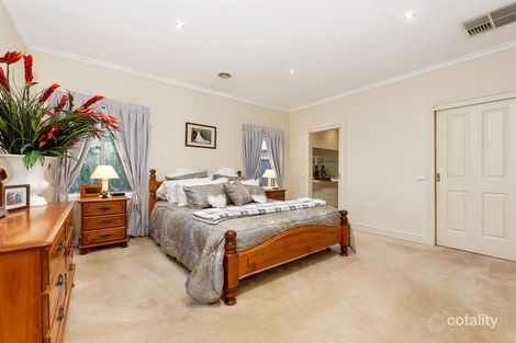 Property photo of 26 Shortridge Circuit Roxburgh Park VIC 3064