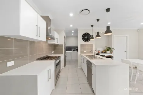 Property photo of 22 Oberon Street Riverstone NSW 2765