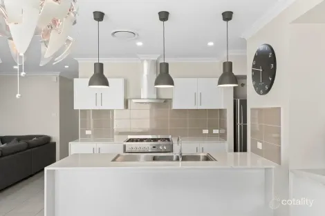 Property photo of 22 Oberon Street Riverstone NSW 2765