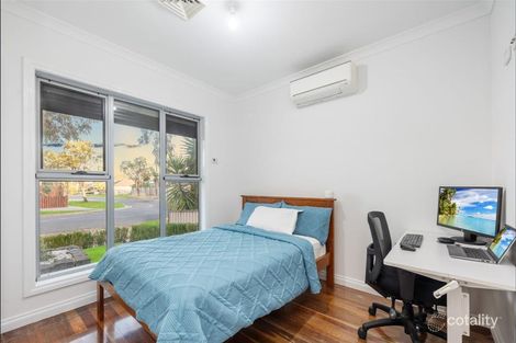 Property photo of 8 Ironbark Grove Burnside Heights VIC 3023