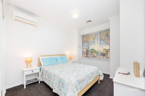 Property photo of 8 Ironbark Grove Burnside Heights VIC 3023
