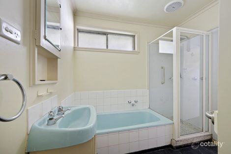 Property photo of 38 Examiner Crescent Warrnambool VIC 3280