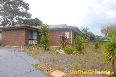 Property photo of 42 Rowellyn Avenue Carrum Downs VIC 3201