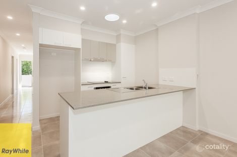Property photo of 6/30 Taurus Circuit Coomera QLD 4209