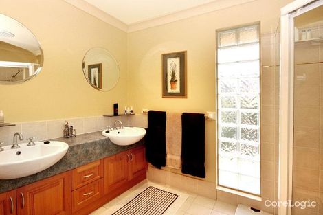 Property photo of 21 Evesham Court Norwest NSW 2153