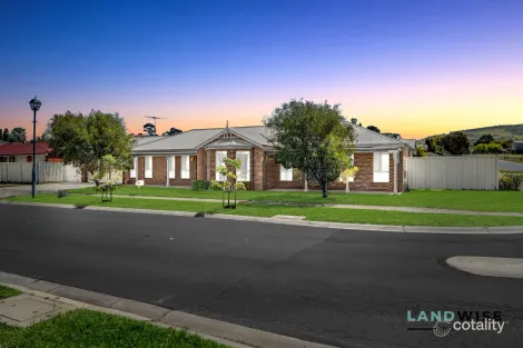 Property photo of 38 Grantleigh Drive Darley VIC 3340