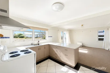 6 College Ave, Armidale, NSW 2350