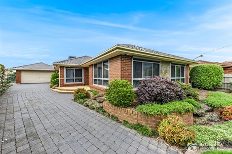 Property photo of 31 Ruffy Drive Cranbourne VIC 3977