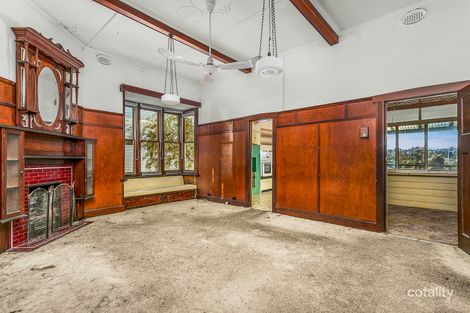 Property photo of 42 Myrnong Crescent Ascot Vale VIC 3032