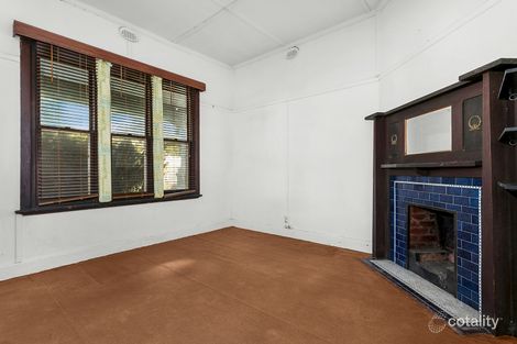 Property photo of 42 Myrnong Crescent Ascot Vale VIC 3032