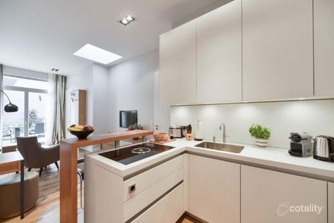 15a Noble St, Fairfield, QLD 4103