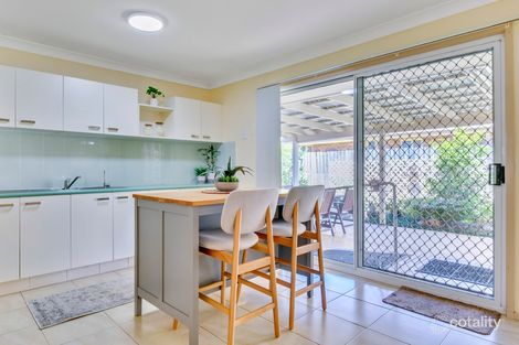 Property photo of 2/5 Rose Crescent Fitzgibbon QLD 4018