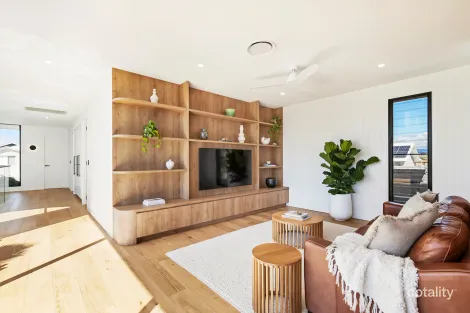 Property photo of 23 Walker Avenue Palm Beach QLD 4221