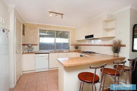 Property photo of 11 Roycroft Avenue Burnside VIC 3023