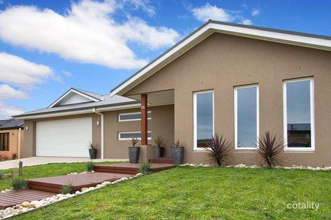 25 Trafalgar Sq, Mount Martha, VIC 3934