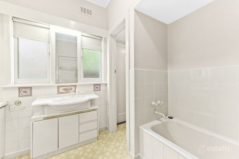 Property photo of 25 Windsor Avenue Mount Waverley VIC 3149