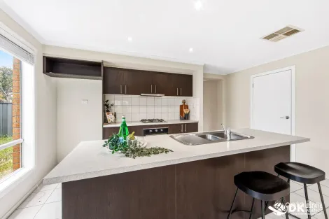 Property photo of 5 Mallina Glen Tarneit VIC 3029