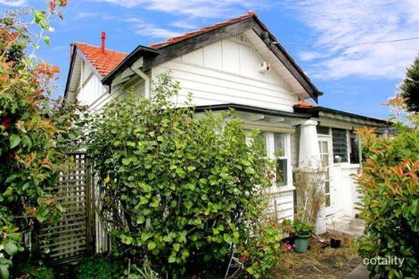 Property photo of 4 Hudson Grove Brunswick West VIC 3055