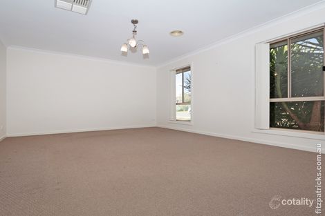 Property photo of 10 Teak Close Forest Hill NSW 2651
