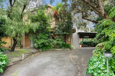 5 St Fillans Ct, Frankston, VIC 3199