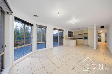 Property photo of 18 Tuscany Rise Pakenham VIC 3810