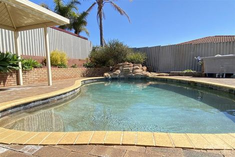 21 Dolomite Rd, Carine, WA 6020