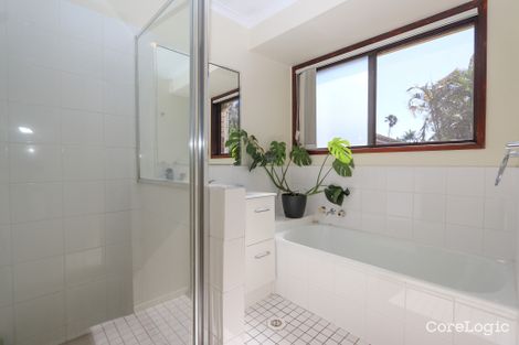 Property photo of 2/41 Morinda Way Labrador QLD 4215