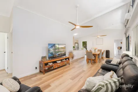 Property photo of 19 Elizabeth Street Coochiemudlo Island QLD 4184
