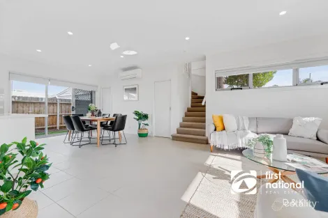 Property photo of 2/55 George Street St Albans VIC 3021