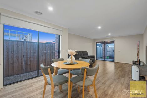 Property photo of 25 Vanburn Road Truganina VIC 3029